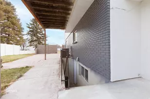 12021 S Misty Sea Rd, Riverton, UT 84065 - Photo 36