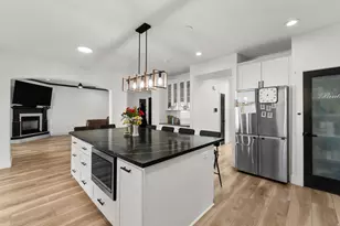 4552 W Windsor Cir N, Cedar Hills, UT 84062 - Photo 14