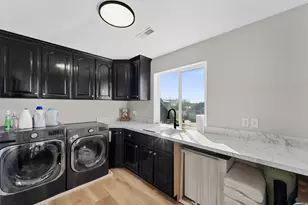 4552 W Windsor Cir N, Cedar Hills, UT 84062 - Photo 40