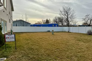 3716 S Donatello Ct W, West Valley, UT 84119 - Photo 4