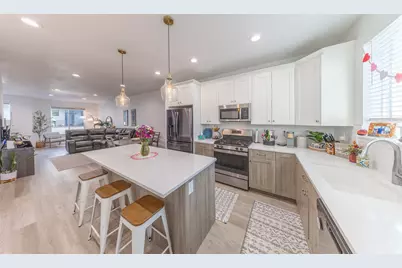 25 E Center #81, North Salt Lake, UT 84054 - Photo 2