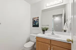 1261 N 2575 E, Layton, UT 84040 - Photo 14