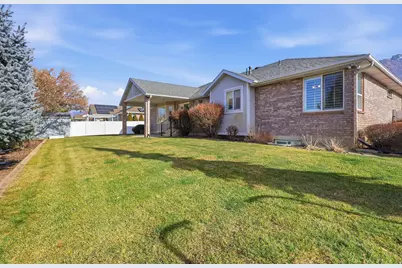 1261 N 2575 E, Layton, UT 84040 - Photo 48