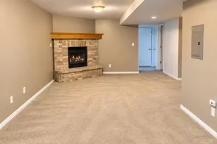 281 Winchester Dr, Springville, UT 84663 - Photo 12
