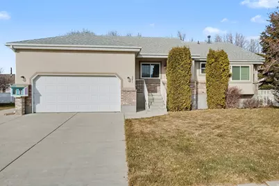 281 Winchester Dr, Springville, UT 84663 - Photo 2