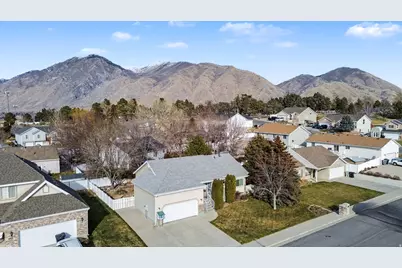 281 Winchester Dr, Springville, UT 84663 - Photo 14