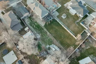 11079 S Temple Dr, South Jordan, UT 84095 - Photo 10