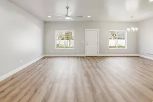 1038 Liberty Cottages Ct, Ogden, UT 84404 - Photo 4