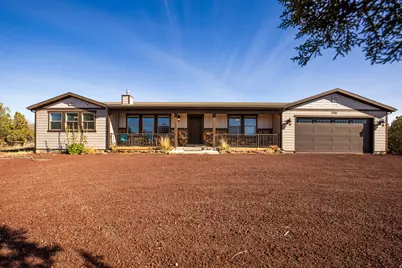 2591 S Desert Dr, Apple Valley, UT 84737 - Photo 2