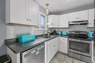 4331 W Sun Dr, Kearns, UT 84118 - Photo 8