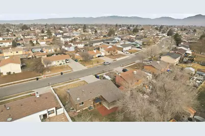 4331 W Sun Dr, Kearns, UT 84118 - Photo 32