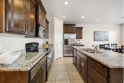 4269 E Razor Dr, Washington, UT 84780 - Photo 2