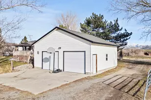 1730 N 2400 W, Malad City, ID 83252 - Photo 32
