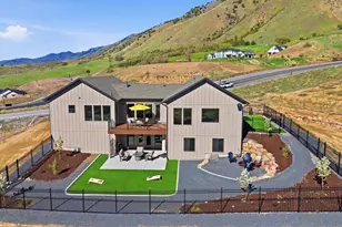 810 E Spg Crk Pkwy, Providence, UT 84332 - Photo 40