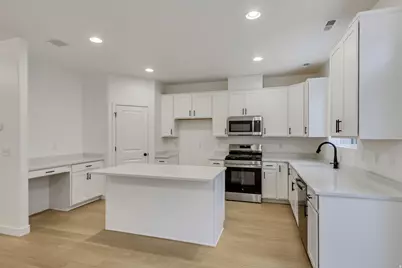 2602 N 2125 W #150, Clinton, UT 84015 - Photo 6