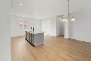 7043 W South Jordan Parkway, South Jordan, UT 84009 - Photo 6