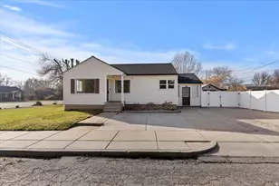 9 Colonial, Layton, UT 84041 - Photo 2