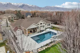 113 N Vista View Dr, Kaysville, UT 84037 - Photo 2