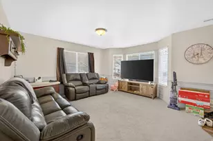 686 N Black Horse Loop E, Spanish Fork, UT 84660 - Photo 16