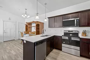 1807 W Eaglewood Dr, Saratoga Springs, UT 84045 - Photo 10