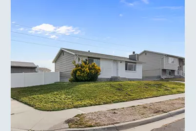 3621 S Patriot Dr W, Magna, UT 84044 - Photo 4