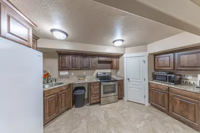 2529 N 1000 E, Layton, UT 84041 - Photo 24