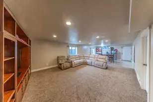 2529 N 1000 E, Layton, UT 84041 - Photo 22