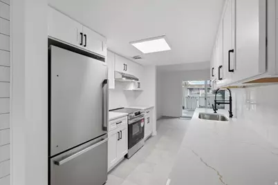 725 E Three Fountains Cir #57, Murray, UT 84107 - Photo 8