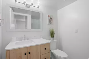 725 E 3 Fountains Cir, Murray, UT 84107 - Photo 14