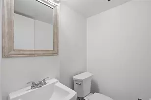 725 E 3 Fountains Cir, Murray, UT 84107 - Photo 32