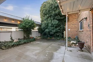 725 E 3 Fountains Cir, Murray, UT 84107 - Photo 34