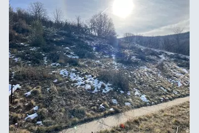 4031 Mountain Oaks Dr #308, Bountiful, UT 84010 - Photo 4