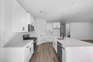1819 W 350 N, Hurricane, UT 84737 - Photo 16