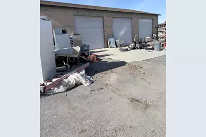 2908 W Leisure Cir, West Jordan, UT 84084 - Photo 2