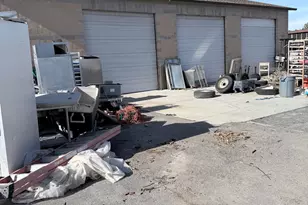 2908 W Leisure Cir, West Jordan, UT 84084 - Photo 2