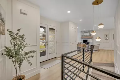 10158 S Buttercup Dr, Sandy, UT 84092 - Photo 4