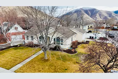 1518 E Pheasant Run Dr, Springville, UT 84663 - Photo 2