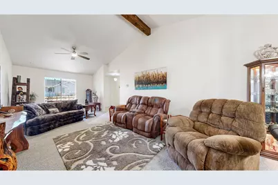5547 S 2150 W, Roy, UT 84067 - Photo 6