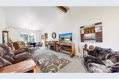 5547 S 2150 W, Roy, UT 84067 - Photo 4