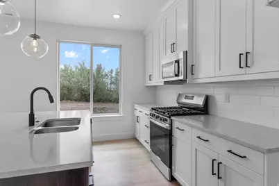 645 N 550 W #609, Smithfield, UT 84335 - Photo 10