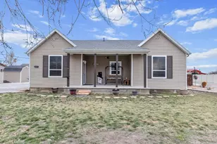 8187 N Mountain View Rd, Lake Point, UT 84074 - Photo 2