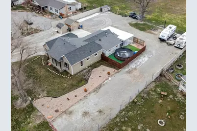 8187 N Mountain View Rd, Lake Point, UT 84074 - Photo 6