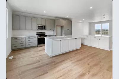 7047 W South Jordan Pkwy #385, South Jordan, UT 84009 - Photo 6