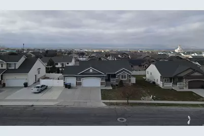 2129 N Berra Blvd W, Tooele, UT 84074 - Photo 40