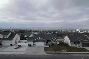 2129 N Berra Blvd W, Tooele, UT 84074 - Photo 40