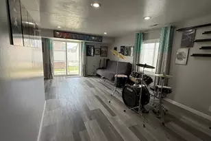 2129 N Berra Blvd W, Tooele, UT 84074 - Photo 28