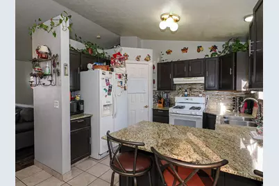 820 S Wildflower Cir, Ogden, UT 84404 - Photo 16