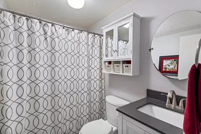 2477 N 1050 W, Clinton, UT 84015 - Photo 22