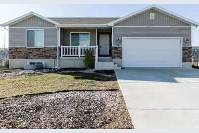 1086 S 150 W, Tremonton, UT 84337 - Photo 2