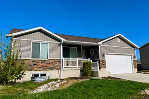 1086 S 150 W, Tremonton, UT 84337 - Photo 2